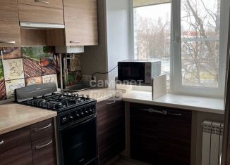 Сдаю в аренду 2-ком. квартиру, 44 м2, Сыктывкар, Коммунистическая улица, 33
