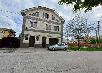 Продам помещение свободного назначения, 420 м2, Нальчик, улица Чернышевского, 176, район Затишье