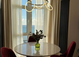 Сдается в аренду трехкомнатная квартира, 65 м2, Сочи, улица Бытха, 41, микрорайон Бытха