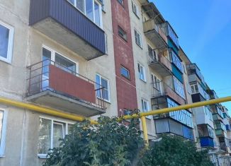 Продам 3-ком. квартиру, 61.5 м2, Кыштым, улица Интернационала, 87