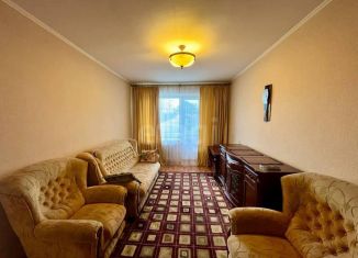 Продам 3-ком. квартиру, 50.5 м2, Симферополь, Первомайская улица, 3