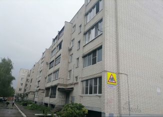 Продам 2-ком. квартиру, 52.6 м2, Борисоглебск, улица Чкалова, 30