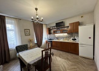 Продам 3-комнатную квартиру, 87 м2, Нижний Новгород, метро Буревестник, улица Коминтерна, 260