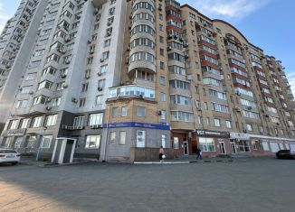 Сдам в аренду помещение свободного назначения, 320 м2, Челябинская область, улица Братьев Кашириных, 32