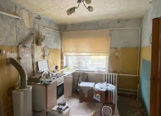 Продам 3-ком. квартиру, 53.3 м2, Калининград, улица Клавы Назаровой, 19