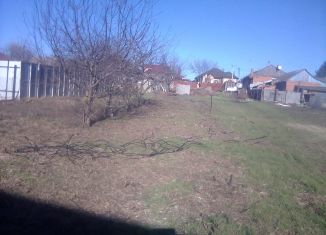 Продаю земельный участок, 12700 сот., Ярцево, Советская улица, 17