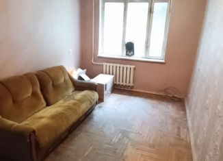 Продаю 1-комнатную квартиру, 33 м2, Нальчик, улица Идарова, район Аэропорт