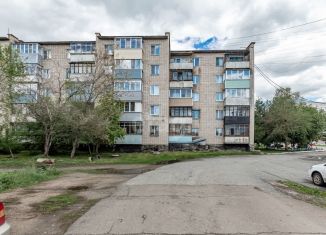 4-ком. квартира на продажу, 75 м2, Новоалтайск, Привокзальная улица, 8А