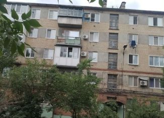 Продается 3-комнатная квартира, 56 м2, Саратовская область, проспект Строителей, 35