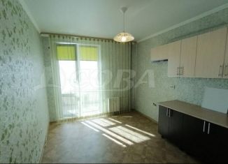 Продается 1-комнатная квартира, 37 м2, Тюмень, улица Александра Протозанова, 18к1