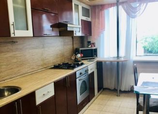 3-комнатная квартира на продажу, 63.7 м2, Ростовская область, проспект Ленина, 68А
