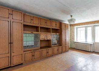 Продается трехкомнатная квартира, 58.4 м2, Барнаул, проспект Строителей, 36, Железнодорожный район