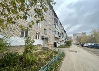 Продается 4-комнатная квартира, 61.7 м2, Пермский край, улица Копылова, 71