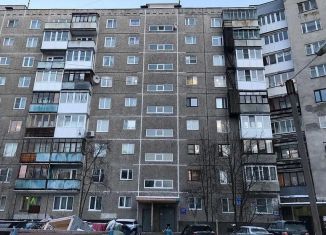 Продается двухкомнатная квартира, 47 м2, Мурманск, Кольский проспект, 143