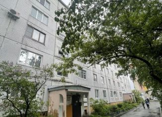 Трехкомнатная квартира на продажу, 67 м2, Междуреченск, проспект Шахтёров, 53