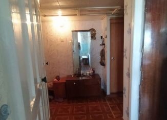 Продажа 3-комнатной квартиры, 58 м2, Бугуруслан, Коммунистическая улица, 2