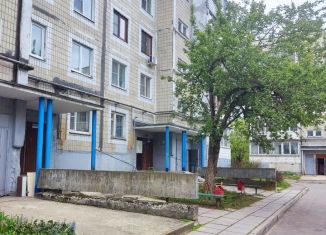 Продаю трехкомнатную квартиру, 65 м2, Калужская область, улица Гагарина, 39