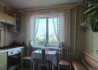 Продается 2-комнатная квартира, 52.5 м2, Чувашия, улица Кадыкова, 32