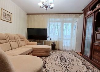 Трехкомнатная квартира на продажу, 62.8 м2, Новокузнецк, улица Екимова, 32