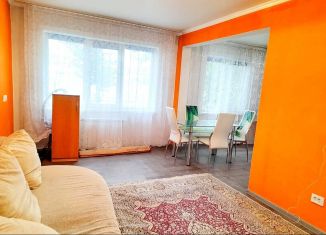 Продается 1-комнатная квартира, 30.5 м2, Бийск, Социалистическая улица, 106