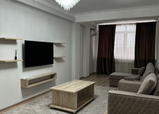 Сдается 2-комнатная квартира, 92 м2, Дагестан, улица Ушакова, 4Б