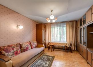 3-комнатная квартира на продажу, 67 м2, Москва, Ленинский проспект, 83к4, метро Университет