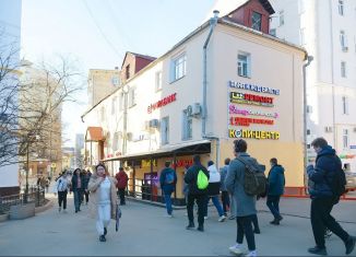 Сдам в аренду торговую площадь, 17.6 м2, Москва, улица Фридриха Энгельса, 3-5с2, метро Бауманская