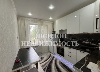Продажа 3-комнатной квартиры, 60.7 м2, Курск, Орловская улица, 34