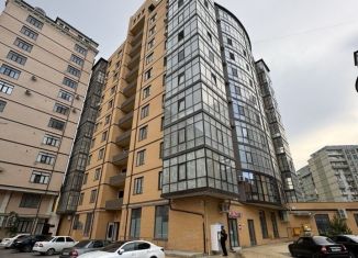 Продам 1-комнатную квартиру, 62 м2, Дагестан, проспект Акулиничева, 2