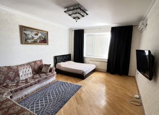 Двухкомнатная квартира на продажу, 74 м2, Махачкала, проспект Насрутдинова, 107