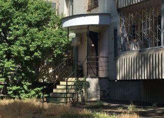 Сдается торговая площадь, 16 м2, Ростов-на-Дону, улица Ерёменко, 66/3, Советский район