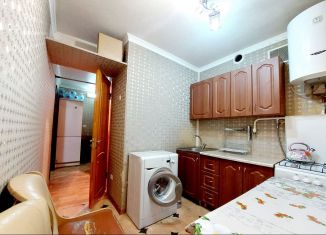 Сдаю в аренду двухкомнатную квартиру, 46 м2, Грозный, улица Шейха Али Митаева, 54