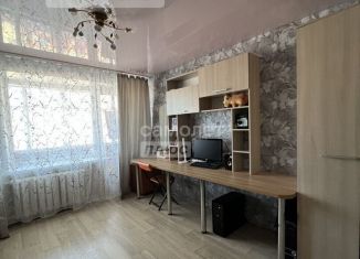 Продажа 2-комнатной квартиры, 47 м2, Киров, Верхосунская улица