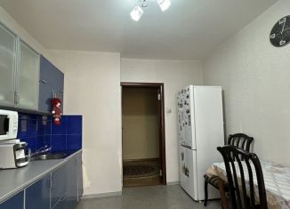 Продажа 2-комнатной квартиры, 54 м2, Нальчик, улица Калинина, 250, район Александровка