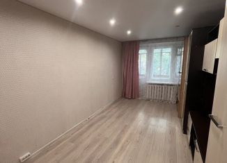 Продается двухкомнатная квартира, 42.8 м2, Кирово-Чепецк, улица Азина, 8