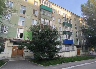 Продам 3-комнатную квартиру, 56 м2, Сызрань, Ульяновское шоссе, 19