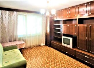 Трехкомнатная квартира на продажу, 67.8 м2, Курчатов, улица Гайдара