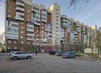Трехкомнатная квартира на продажу, 75.2 м2, Омская область, улица Масленникова, 62