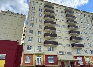 Продается 3-комнатная квартира, 70 м2, Новокузнецк, улица Берёзовая Роща, 4