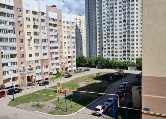 Продам 2-ком. квартиру, 62.7 м2, Саратов, Новоузенская улица, 200Д