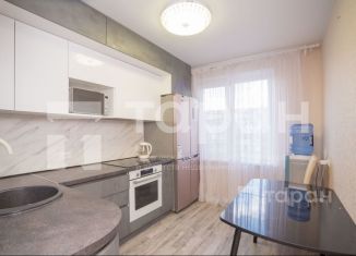 Продам трехкомнатную квартиру, 65 м2, Челябинская область, улица 50-летия ВЛКСМ, 33А