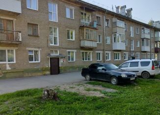 Продается двухкомнатная квартира, 42 м2, Кудымкар, улица Гагарина, 14