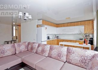 Продаю 4-комнатную квартиру, 133 м2, Омск, улица 10 лет Октября, 70, ЖК Янтарный дом