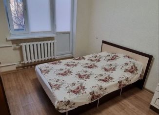 Аренда трехкомнатной квартиры, 60 м2, Симферополь, Киевская улица, 88, Железнодорожный район