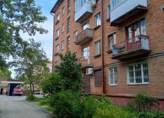 Сдается 2-ком. квартира, 45 м2, Смоленск, улица Урицкого, 6