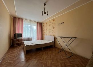 Сдаю 1-ком. квартиру, 30 м2, Дюртюли, улица Василия Горшкова, 23
