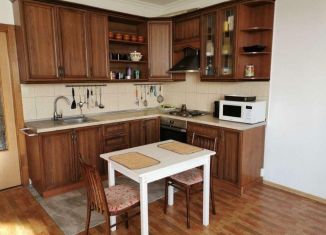 Сдается в аренду 2-комнатная квартира, 56 м2, Московская область, улица Чайковского, 24А