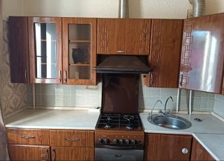 Продам 2-ком. квартиру, 52.5 м2, Ярославская область, улица Некрасова, 23/5