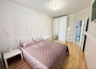 Сдам 1-ком. квартиру, 43 м2, Мурино, бульвар Менделеева, 5к1