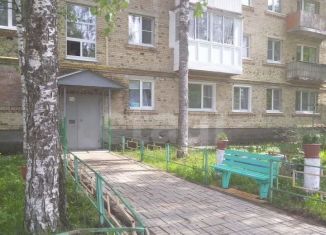 Продается 2-ком. квартира, 44.2 м2, Коми, улица Гагарина, 6